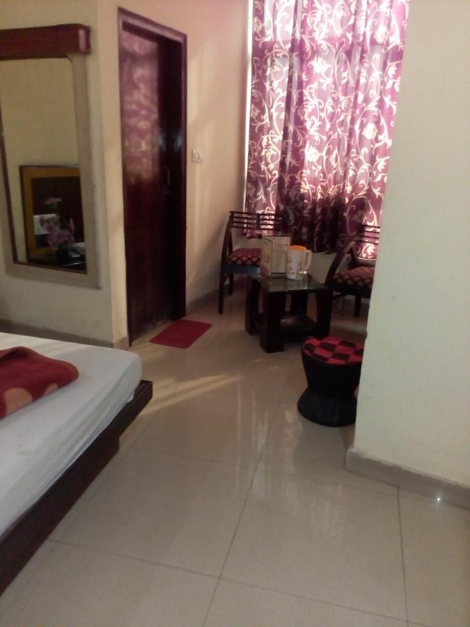 Hôtel Star International à New Delhi Extérieur photo